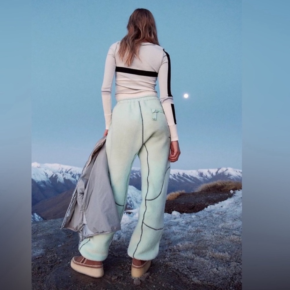 Free People Hit The Slopes Fleece pants Size Small NWT - Picture 3 of 13